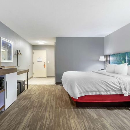 Hampton Inn Brookhaven Exterior photo
