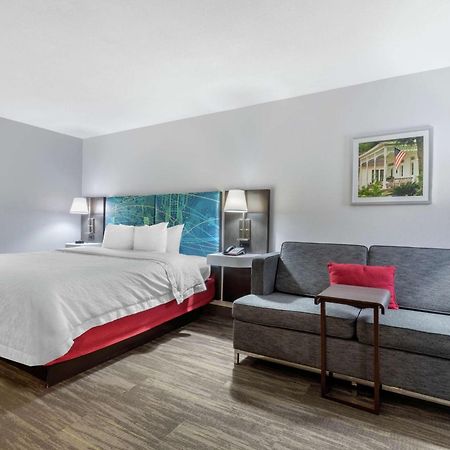 Hampton Inn Brookhaven Exterior photo