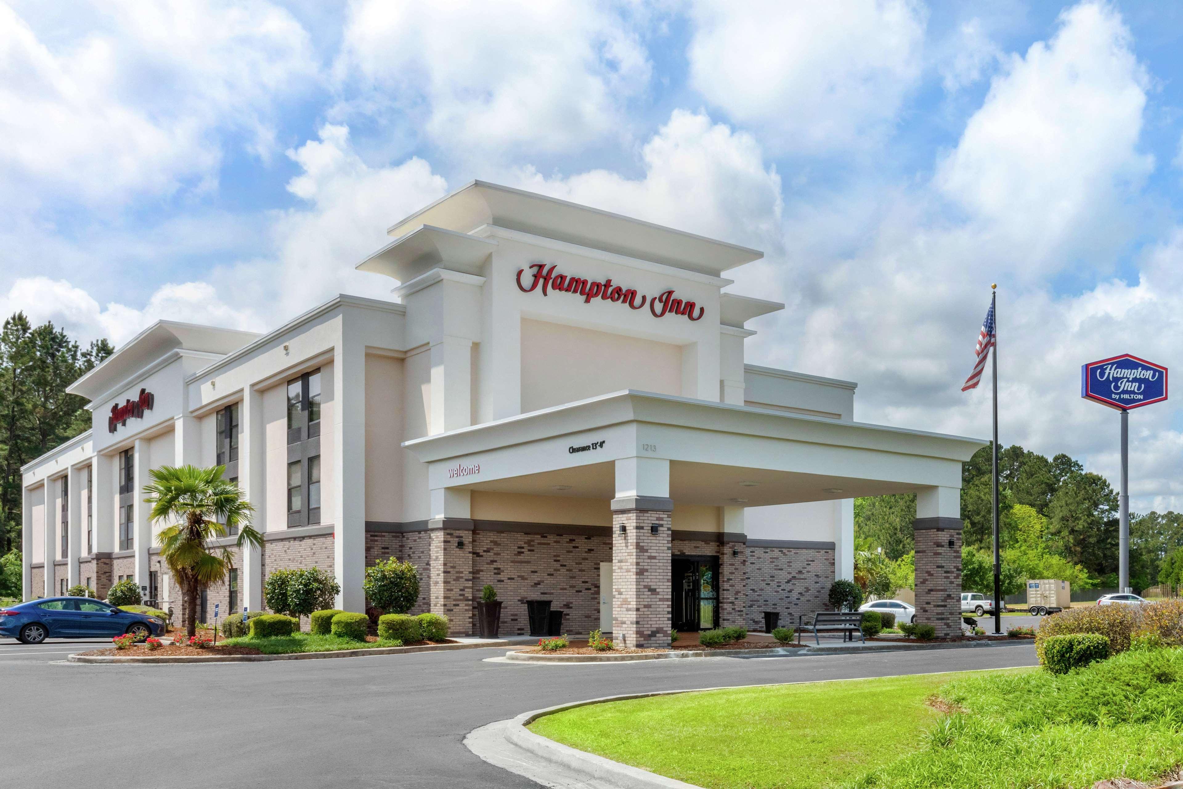 Hampton Inn Brookhaven Exterior photo