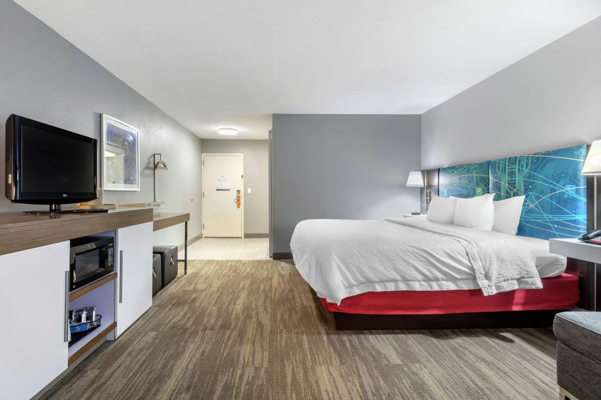 Hampton Inn Brookhaven Exterior photo